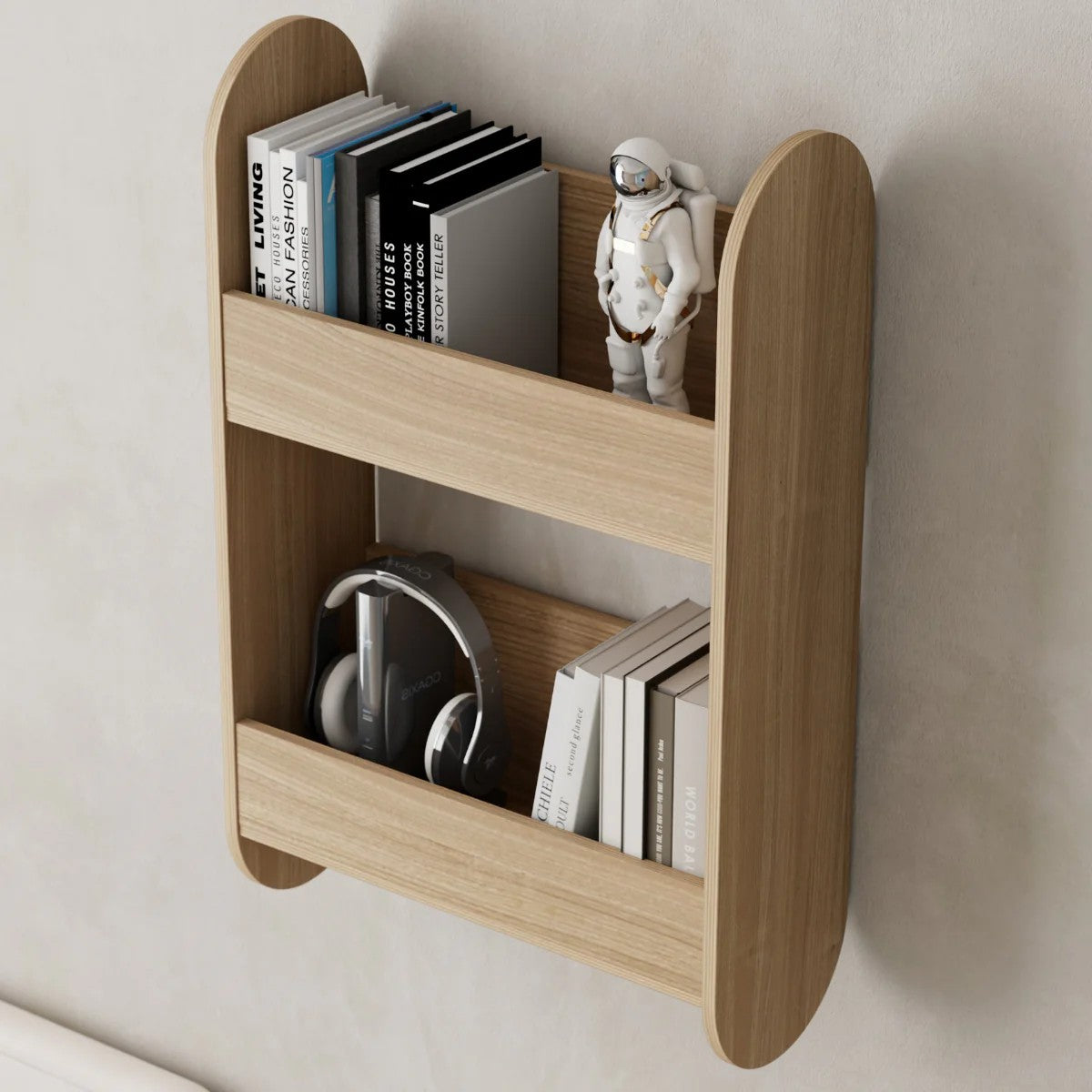 Bibliothèque murale en bois Capsule pour chambre enfant avec livres et jouets