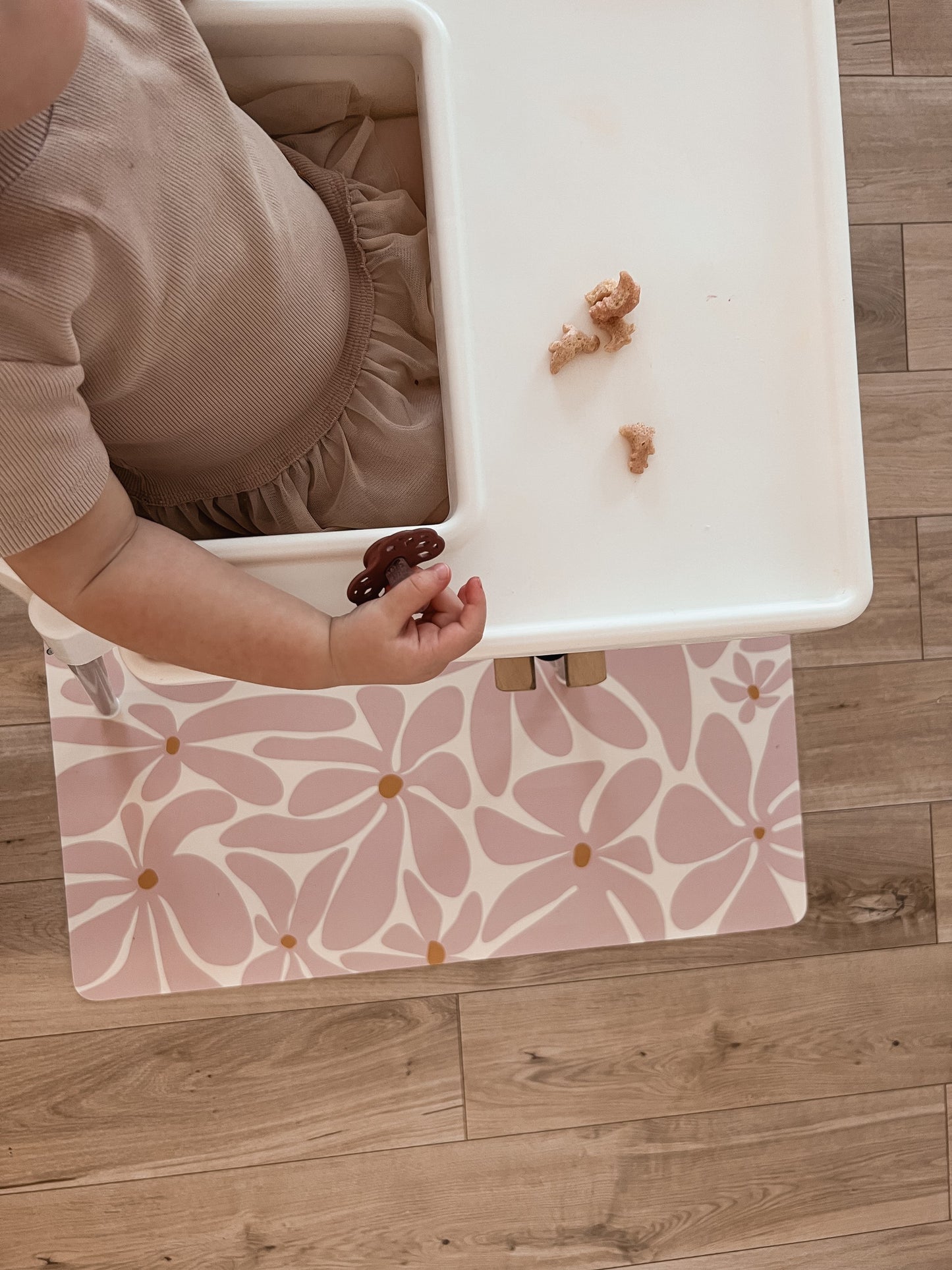 Kids Mealtime Floor Mat, Non-Slip & Waterproof - Daisy Pink